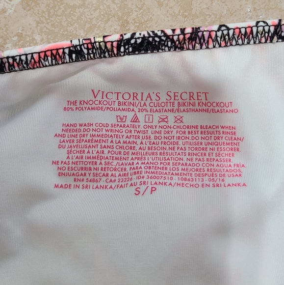 Victoria's Secret Tribal Print Padded Bikini 34B - Picture 7 of 7